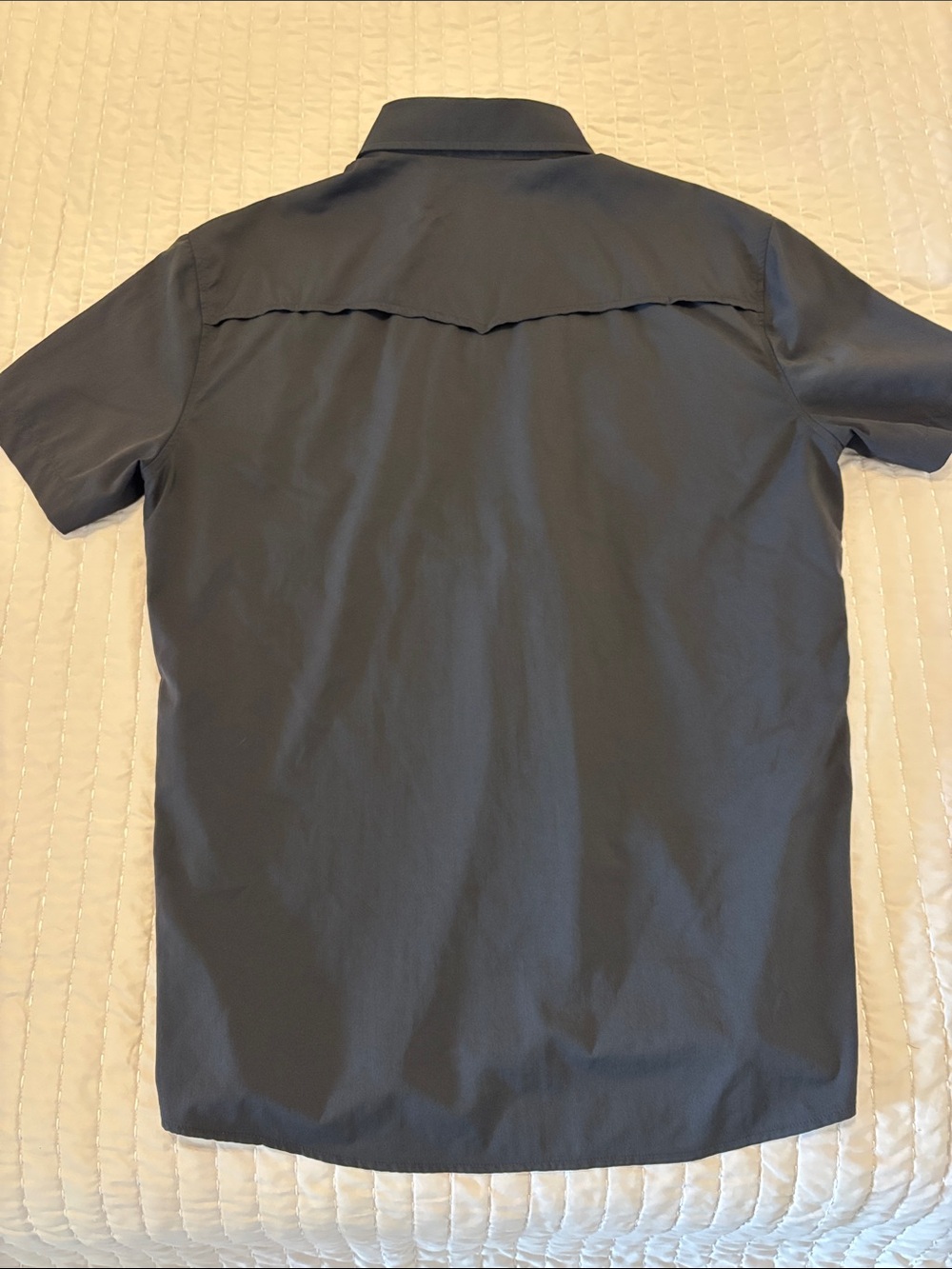 PONCHO black - Short-Sleeve Casual Button-Down (M-Slim fit) like new - Picture 3 of 3